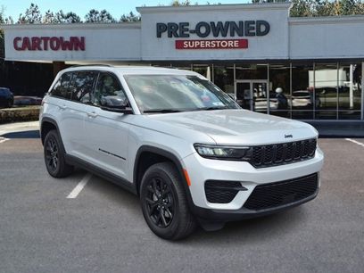 Used 2025 Jeep Grand Cherokee Altitude