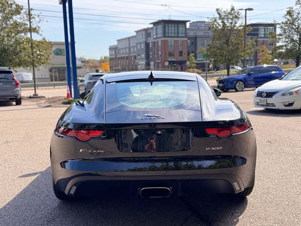Used 2020 Jaguar F-TYPE Coupe RWD image 5