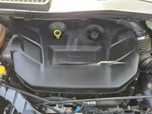 Used 2019 Ford Escape Titanium FWD image 31