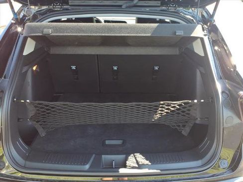 Used 2024 Chevrolet Trax LT w/ Driver Confidence Package image 28