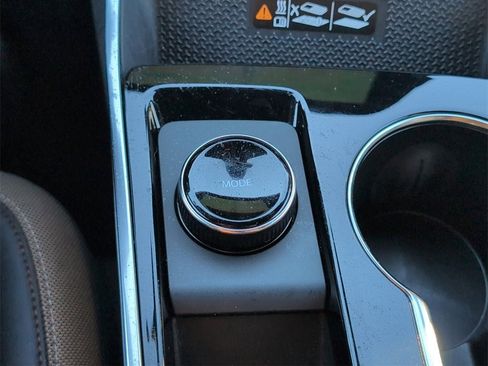 Certified 2025 Chevrolet Equinox ACTIV w/ Safety and Technology Package image 17