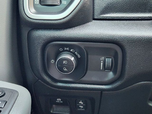 Used 2022 RAM 1500 Big Horn AWD/4WD image 23