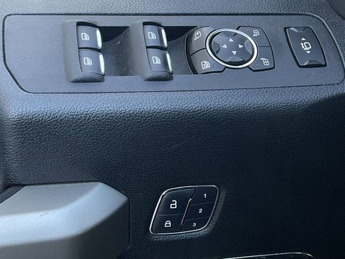 Used 2018 Ford F250 Lariat w/ Lariat Ultimate Package image 16