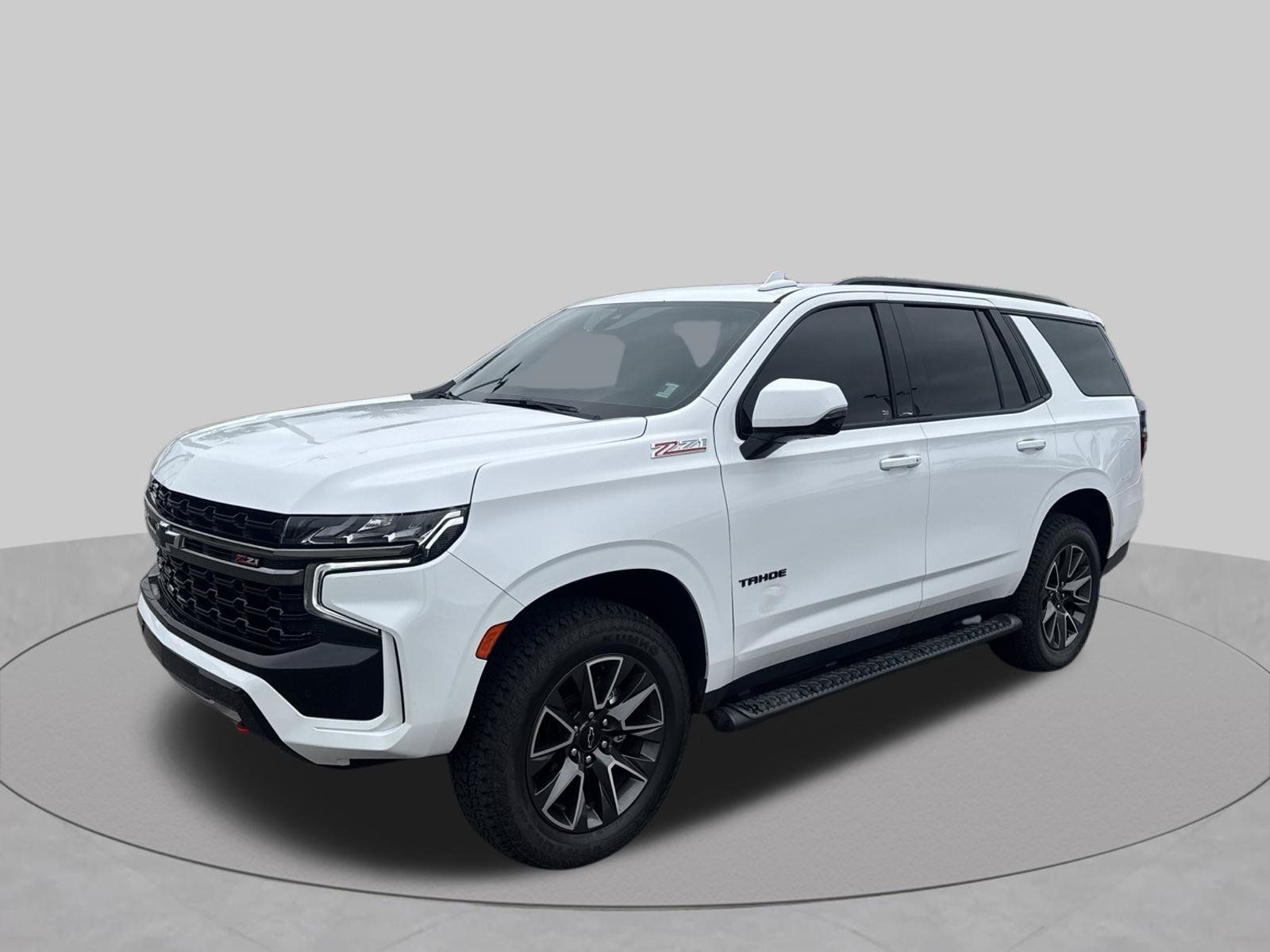 Used 2022 Chevrolet Tahoe Z71 w/ Luxury Package AWD/4WD image 9