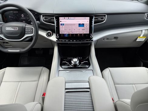 New 2026 Jeep Grand Wagoneer Limited AWD/4WD image 20