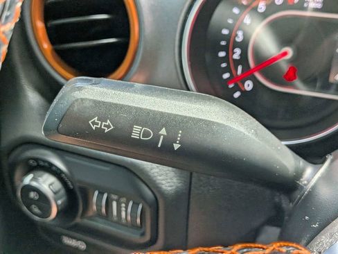 Used 2020 Jeep Gladiator Mojave AWD/4WD image 29