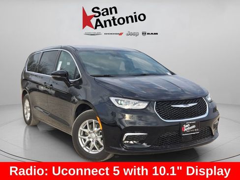 New 2026 Chrysler Pacifica Select FWD image 3