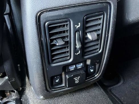 Used 2015 Jeep Grand Cherokee Limited AWD/4WD image 20