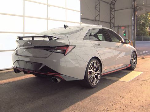 Used 2022 Hyundai Elantra N w/ Preferred Accessory Package FWD image 2