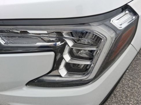 Certified 2023 GMC Terrain SLE w/ Driver Convenience Package image 6