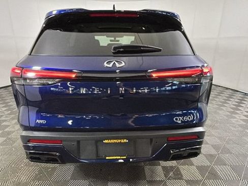 Used 2023 INFINITI QX60 Pure AWD/4WD image 3