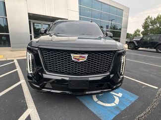 Used 2025 Cadillac Escalade ESV Sport Platinum AWD/4WD video 2