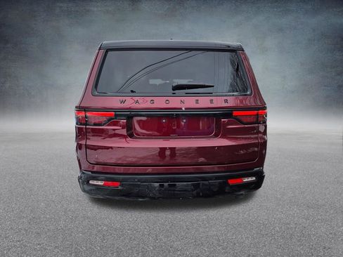 Used 2025 Jeep Wagoneer Series II image 7