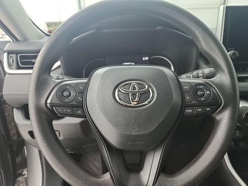 Used 2025 Toyota RAV4 XLE AWD/4WD image 24