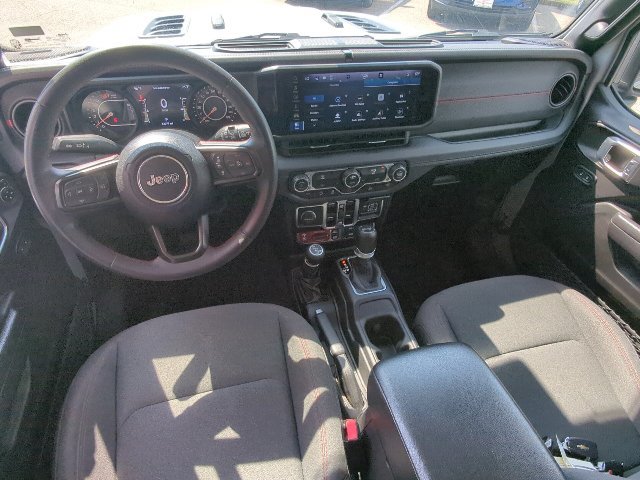 Used 2024 Jeep Wrangler Unlimited Rubicon AWD/4WD image 14