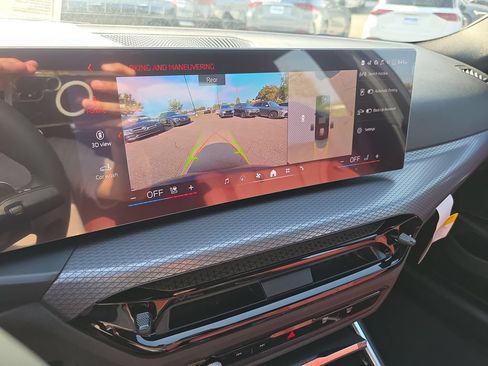 New 2026 BMW 330i xDrive Sedan w/ M Sport Package AWD/4WD image 20
