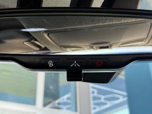 Used 2020 Hyundai Elantra Value Edition w/ Winter Weather Package image 43