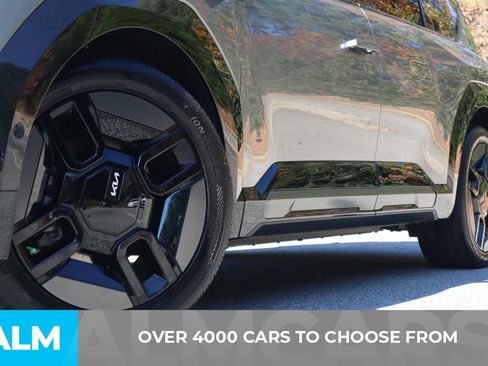 Used 2024 Kia EV9 GT-Line image 3