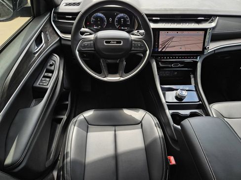 New 2026 Jeep Grand Cherokee L Limited w/ Limited Altitude Package RWD image 10
