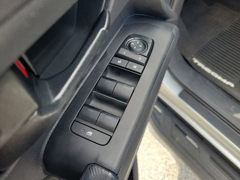 Used 2024 Toyota Tacoma SR5 image 13