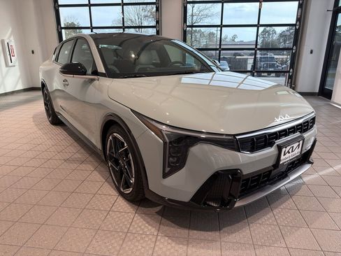 New 2026 Kia K4 GT-Line image 7