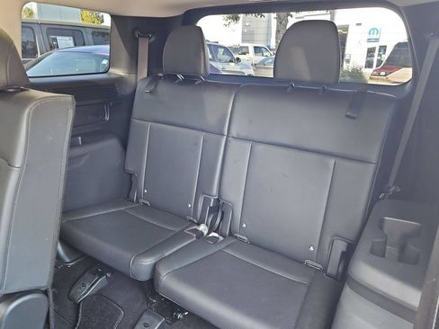 Used 2025 Hyundai Santa Fe SEL AWD/4WD image 29
