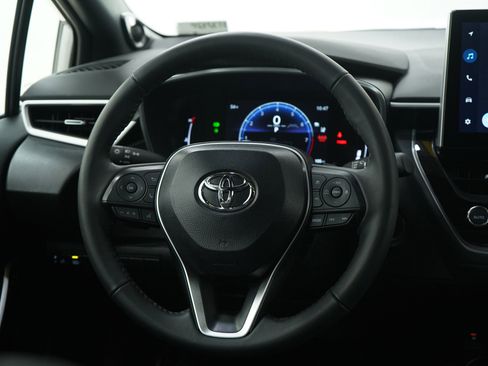 Used 2025 Toyota Corolla XSE image 15