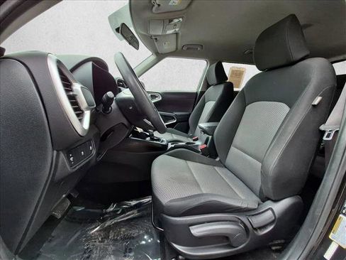 Used 2021 Kia Soul LX FWD image 15