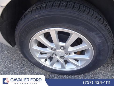Used 2018 Chevrolet Sonic LT w/ Convenience Package FWD image 10