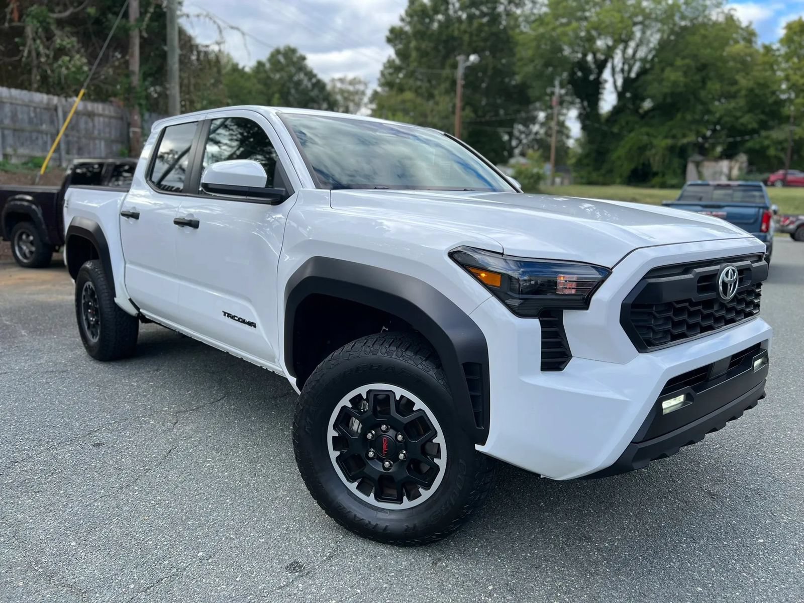Used 2025 Toyota Tacoma TRD Off-Road AWD/4WD image 18
