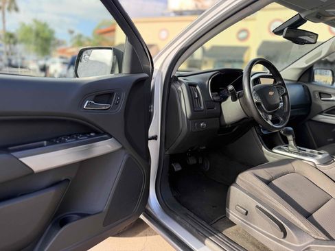 Used 2015 Chevrolet Colorado LT w/ LT Convenience Package RWD image 15