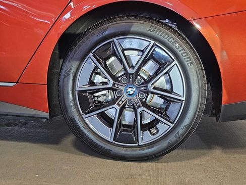 Used 2023 BMW i4 eDrive35 RWD image 7