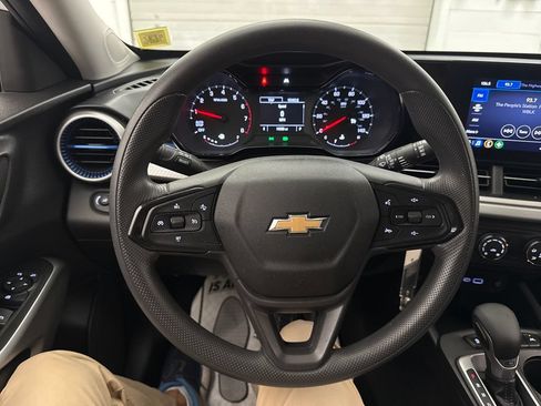 Used 2024 Chevrolet Trax LS FWD image 14
