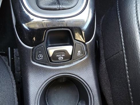Certified 2019 Jeep Compass Latitude AWD/4WD image 18