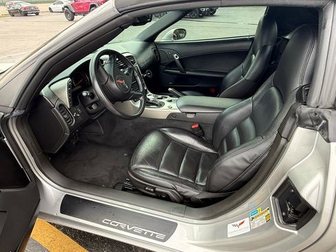 Used 2005 Chevrolet Corvette Convertible w/ Preferred Equipment Group image 14