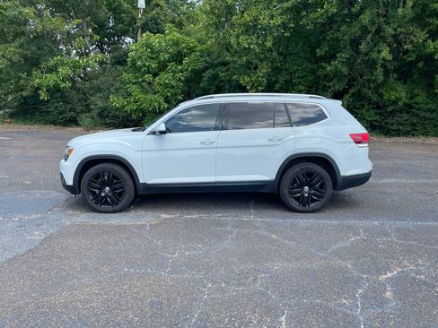 Used 2019 Volkswagen Atlas SEL Premium AWD/4WD image 2
