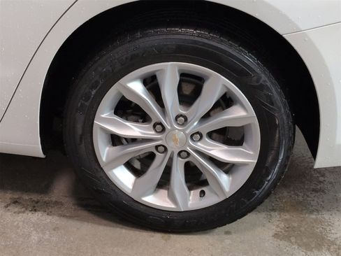 Used 2025 Chevrolet Malibu LT image 14