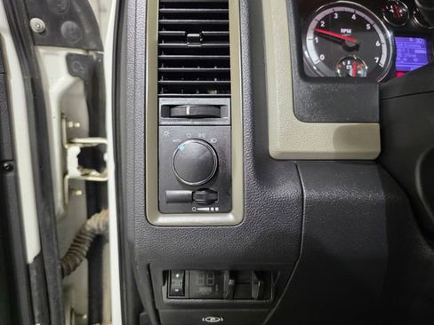 Used 2012 RAM 3500 ST w/ Trailer Brake Control Group image 13