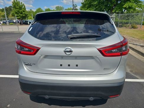 Used 2020 Nissan Rogue Sport S FWD image 6