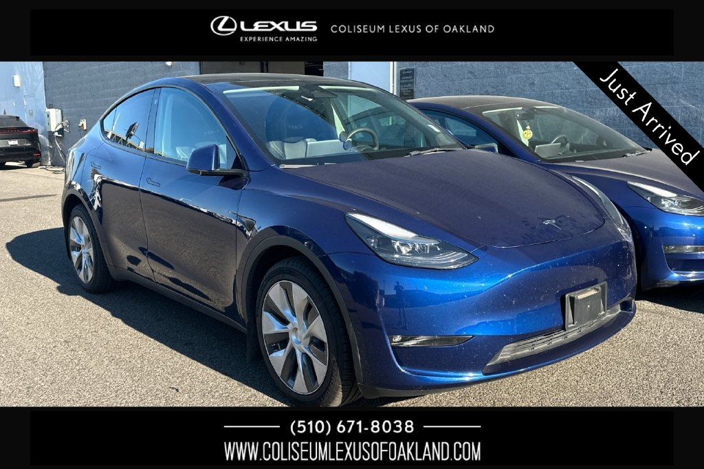 Used 2023 Tesla Model Y Long Range AWD/4WD image 1