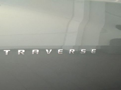 Certified 2023 Chevrolet Traverse LT FWD image 5