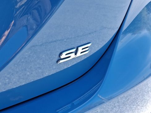 Used 2024 Toyota Camry SE image 30