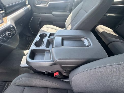 Used 2025 Chevrolet Silverado 1500 LT RWD image 25