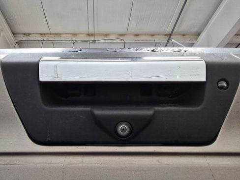 Used 2018 Ford F150 XLT w/ Equipment Group 302A Luxury image 9