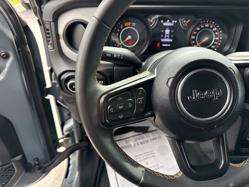 Used 2024 Jeep Wrangler Unlimited Sport AWD/4WD image 25