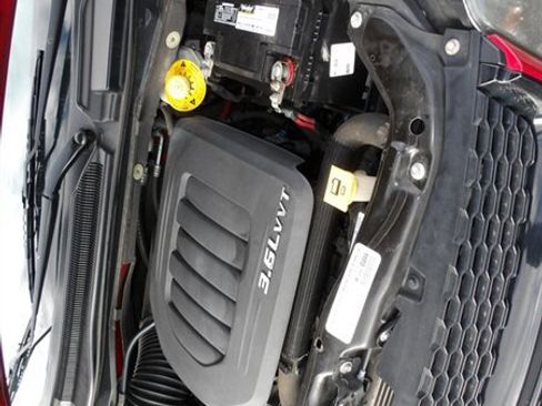 Used 2014 Dodge Grand Caravan SE image 24