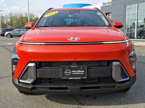 Used 2024 Hyundai Kona SEL AWD/4WD image 2