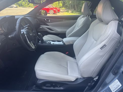 Used 2018 INFINITI Q60 3.0t Luxe w/ Sensory Package 3.0T Luxe RWD image 5