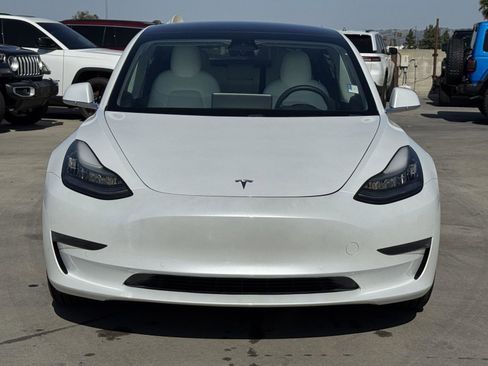Used 2019 Tesla Model 3 RWD image 2