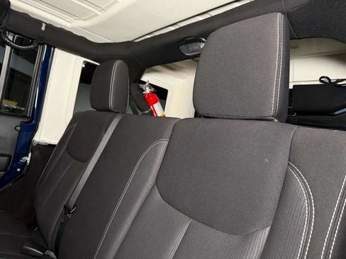 Used 2013 Jeep Wrangler Unlimited Rubicon w/ Connectivity Group AWD/4WD image 20